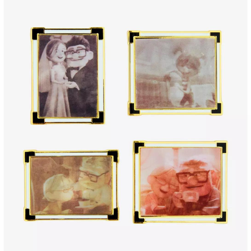 Pin's Adventure book lenticular Là-haut LOUNGEFLY