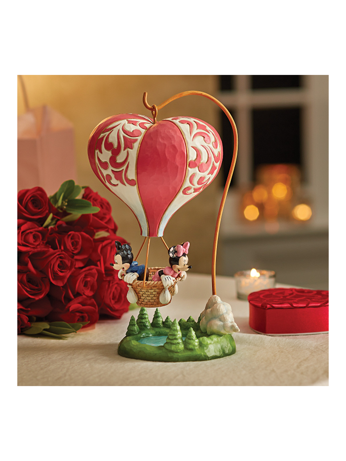 Disney traditions Statue Mickey & Minnie dans la montgolfière 6011916
