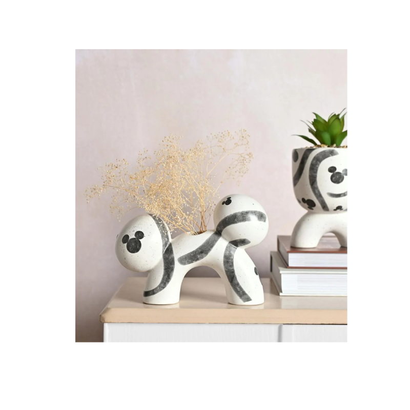 Vase Shapes black and white Mickey
