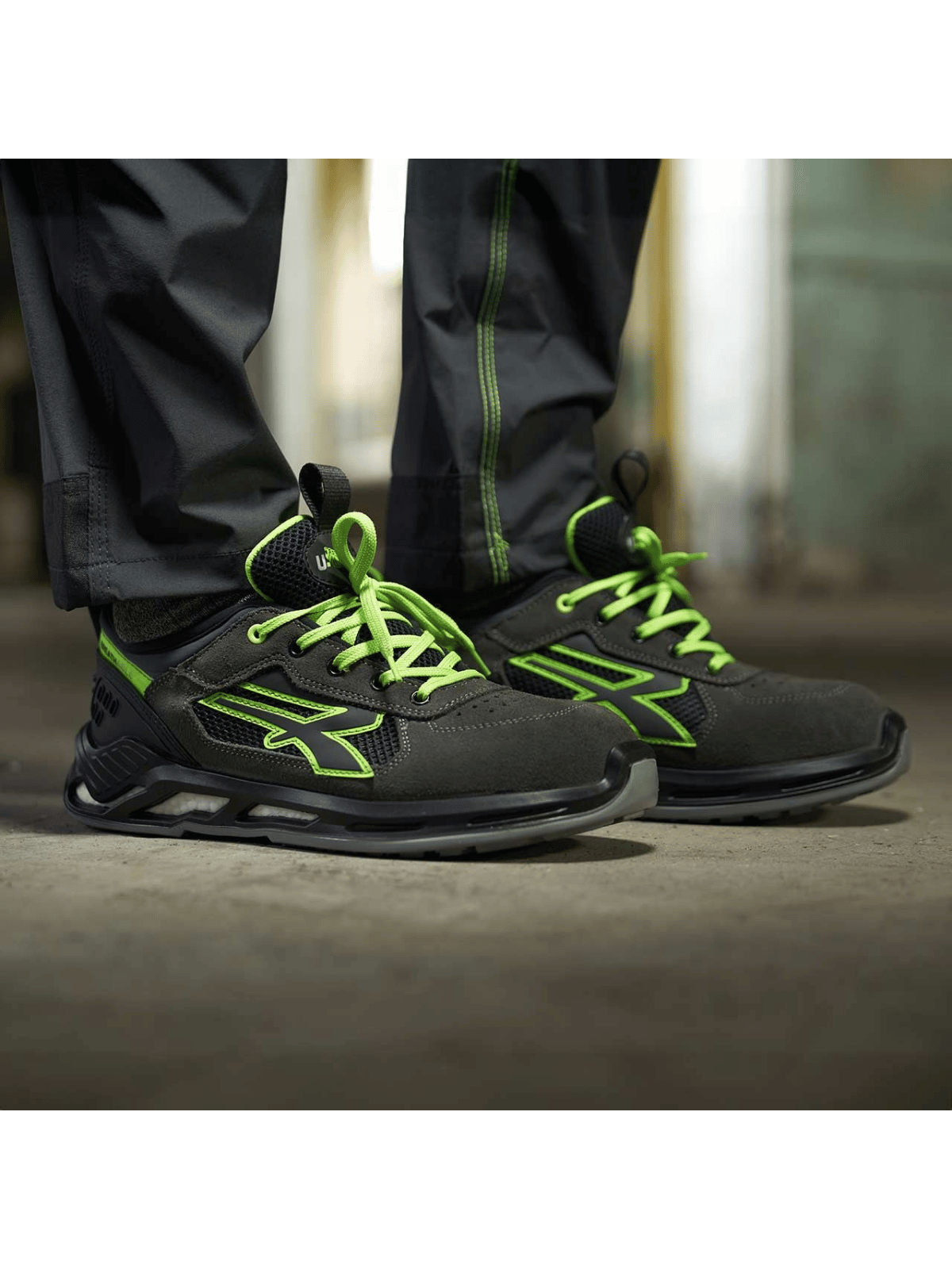 Chaussures de Sécurité Basses U-Power Negan S1P SRC ESD Red 360