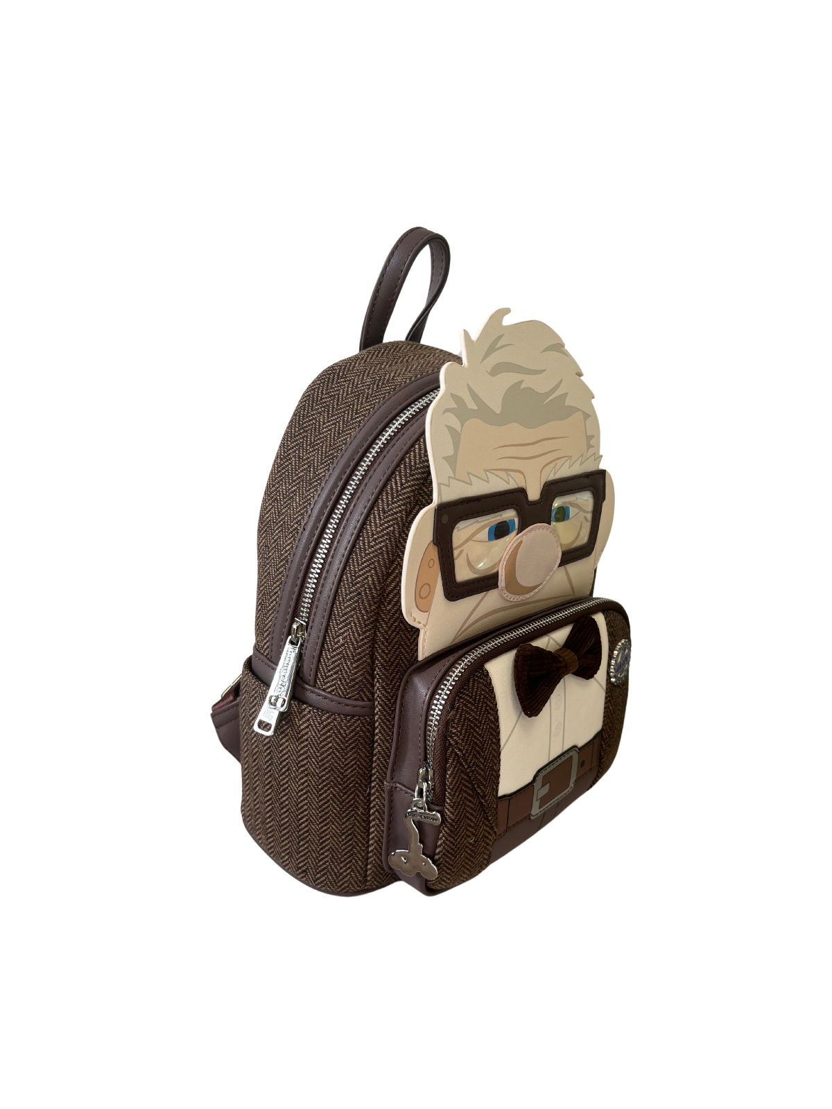 Sac à dos Carl Cosplay 2022 SDCC Loungefly vendu avec défaut sur l’avant du sac